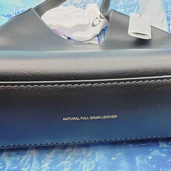 🎁Coach Brooklyn Shoulder Bag Black Leather Minimalist Hobo Style NWT - Picture 4 of 8